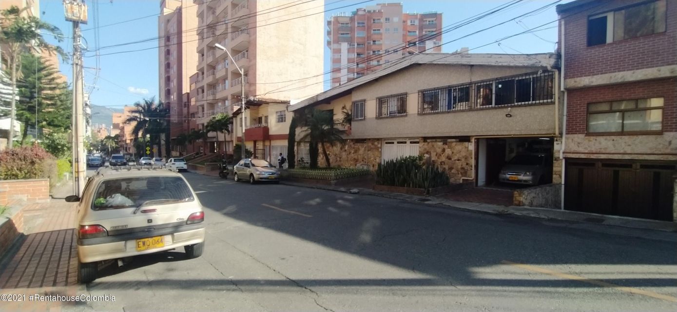 Apartamento en  Laureles(Medellin) COD: 22-1396