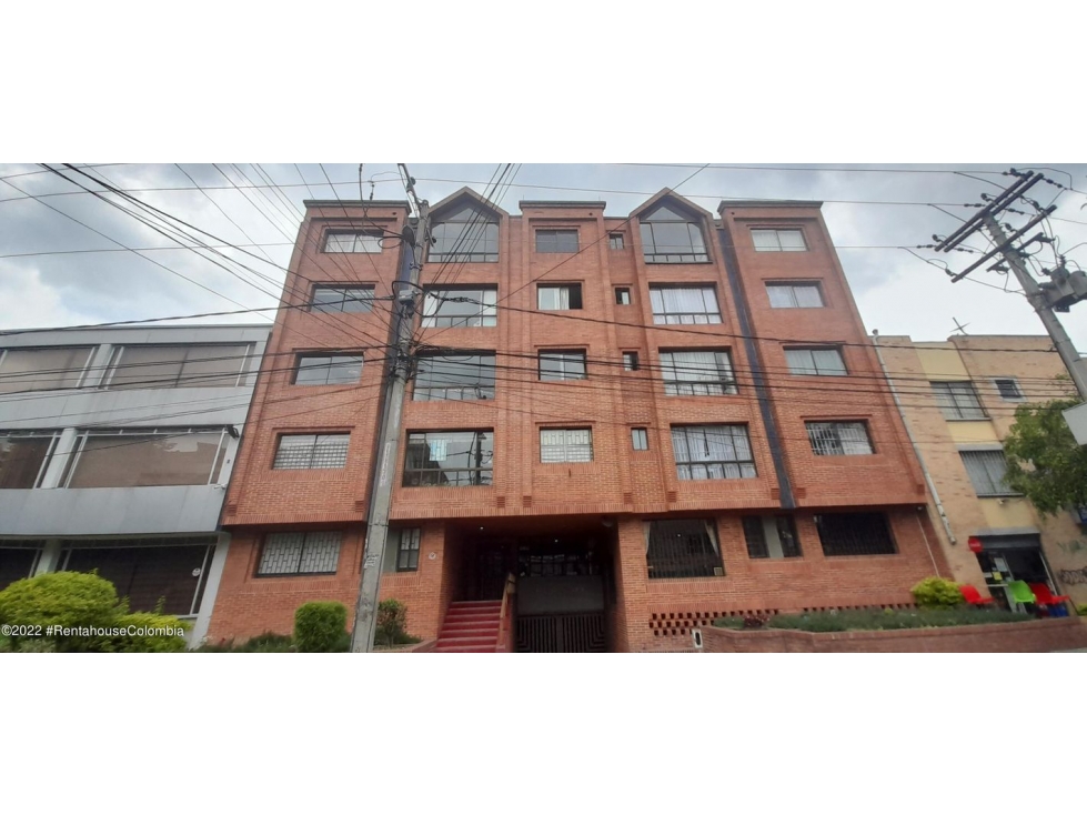 Apartamento en  La Soledad(Bogota) RAH CO: 22-2597