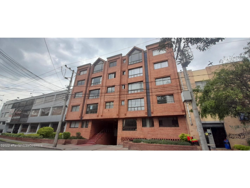Apartamento en  La Soledad(Bogota) RAH CO: 22-2597