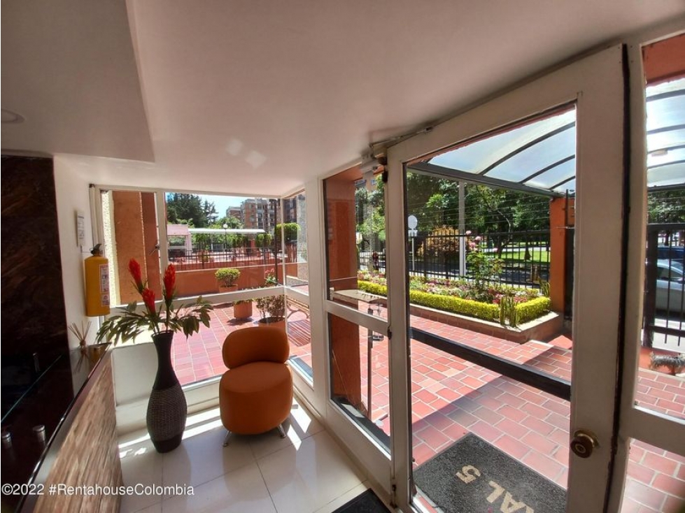 Apartamento en  Capri(Bogota) S.G  23-482