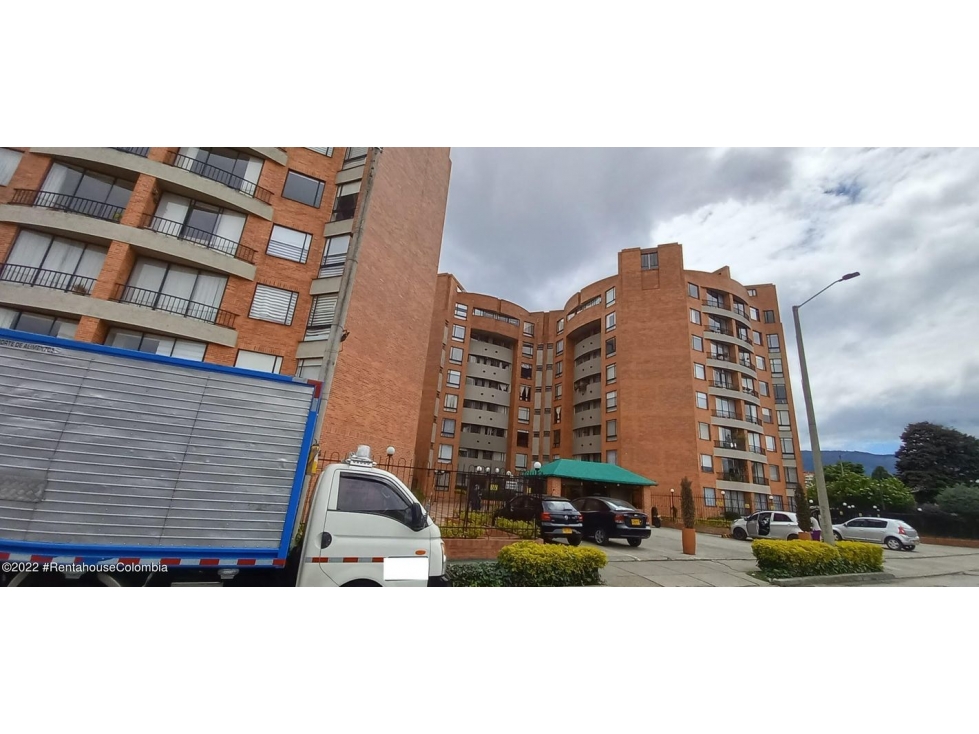 Apartamento en  Cedro Bolivar S.G  23-525