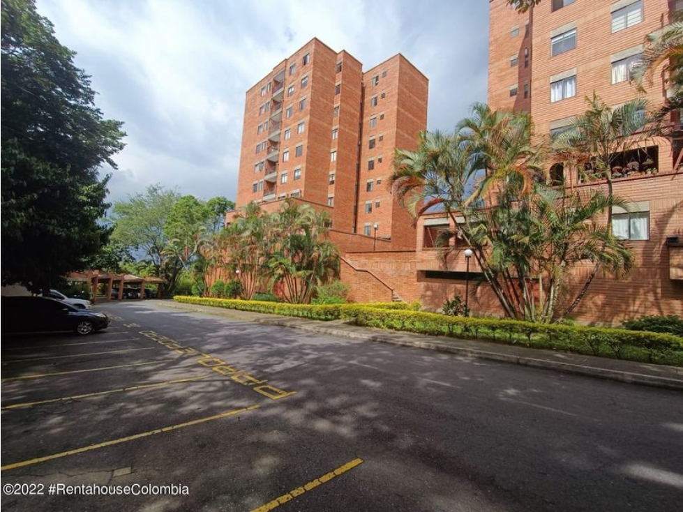 Apartamento en  Medellin RAH CO: 23-953