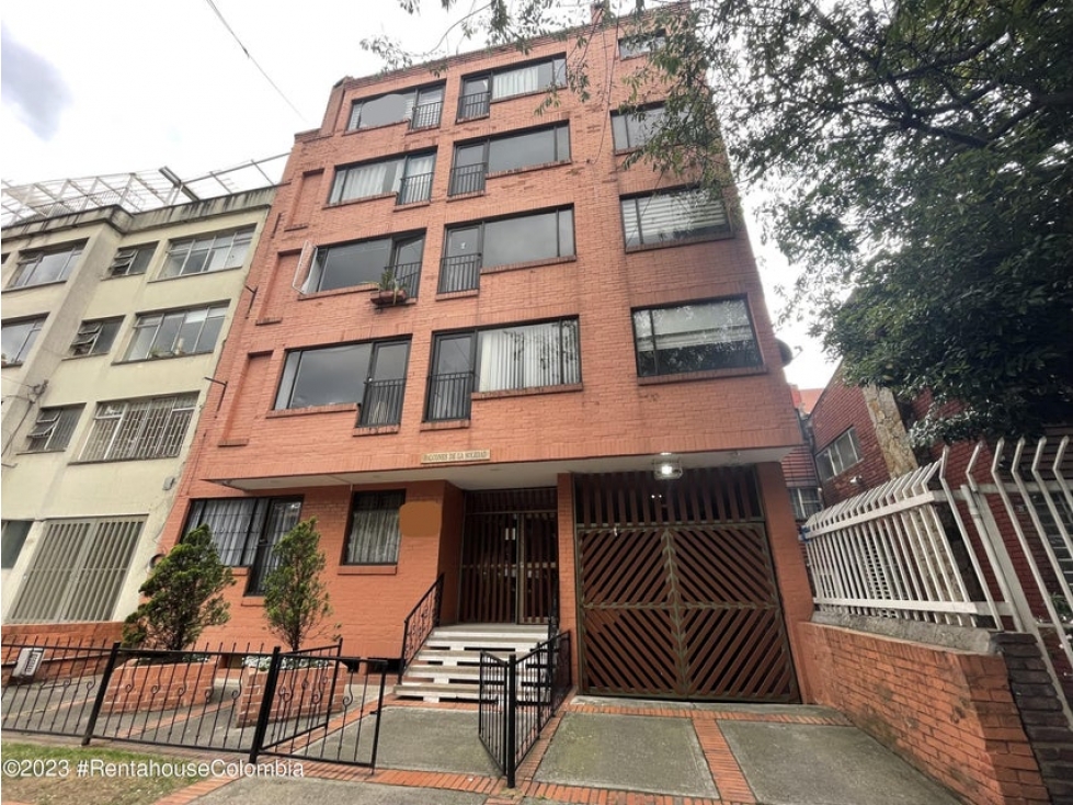 Apartamento en  La Soledad(Bogota) RAH CO: 23-2081