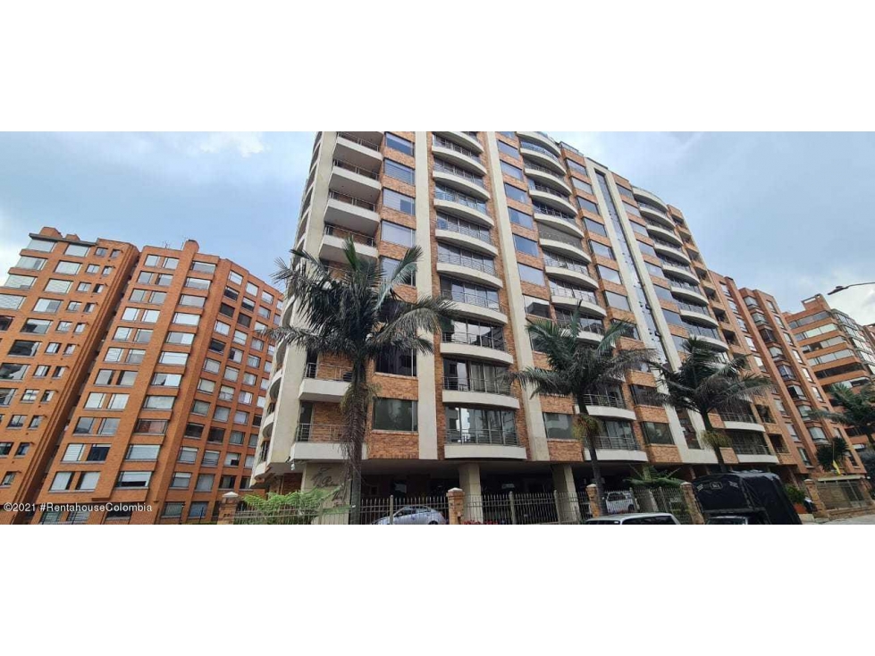 Apartamento en  Multicentro(Bogota) RAH CO: 24-18