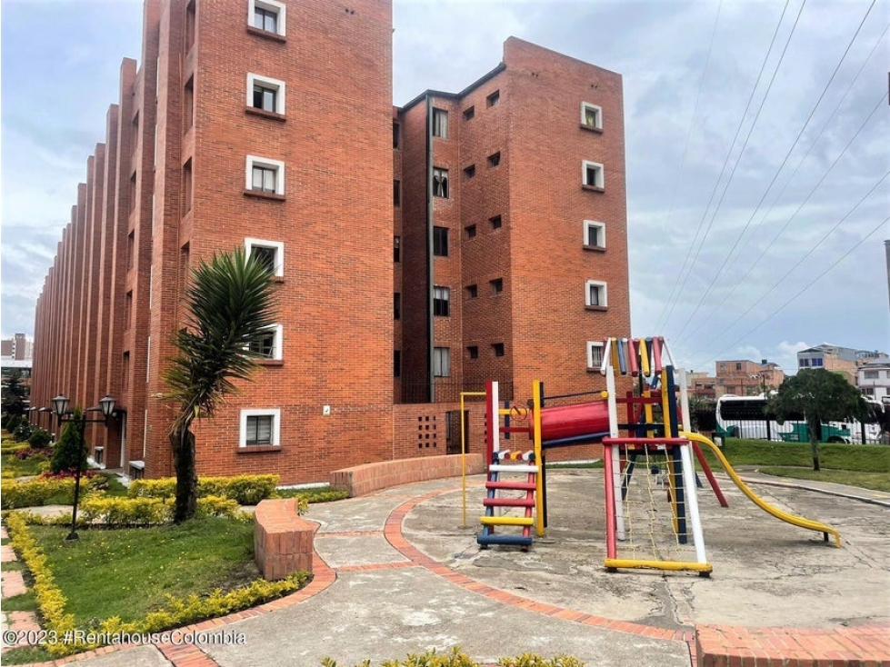 Apartamento en  Tuna Alta(Bogota) RAH CO: 24-421