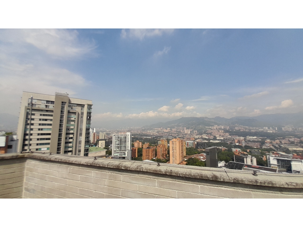 Arriendo de oficina en Medellín, sector Milla de Oro