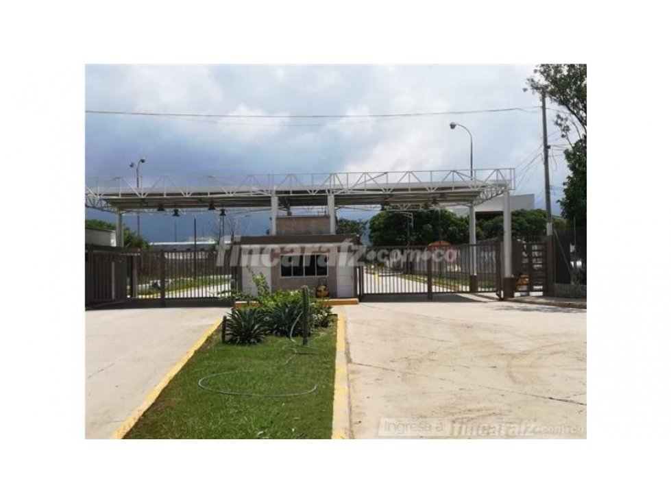 Patio Zona Franca Industrial en Santa Marta