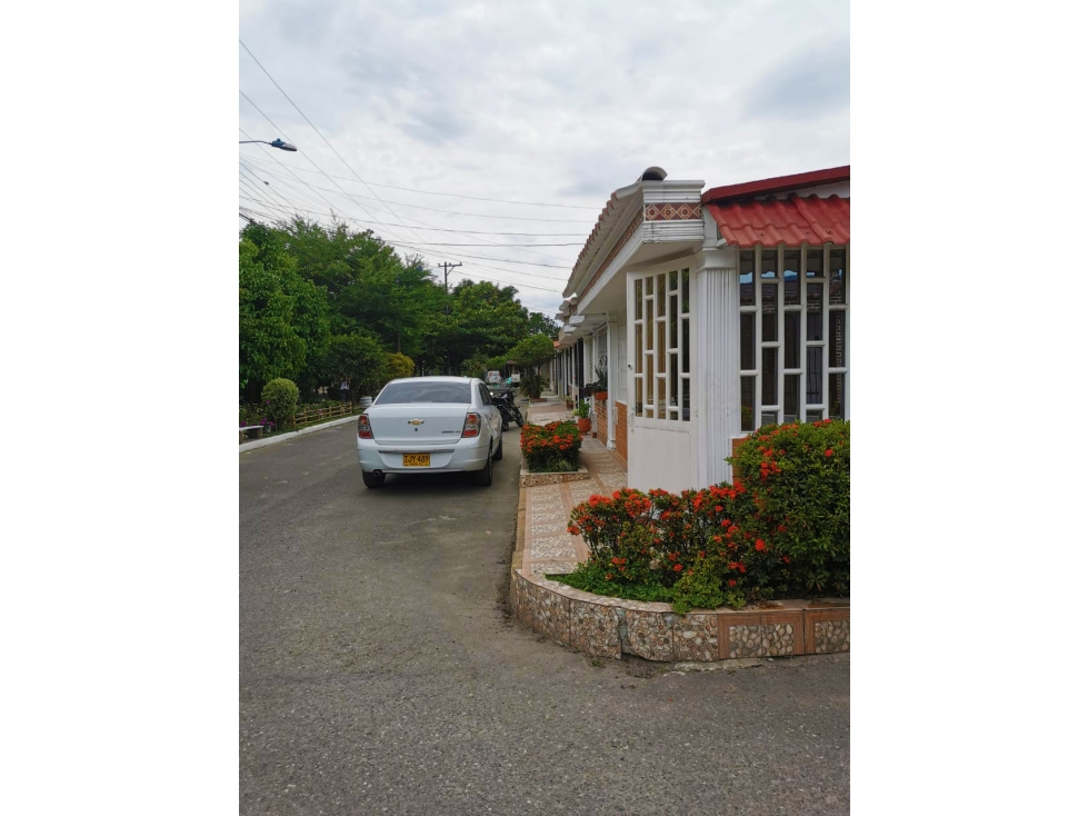 Vendo casa esquinera en urbanización La Pradera Villavicencio