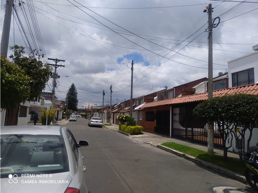 Vendo Casa Remodelada Barrio La Floresta. Al Norte de Bogotá