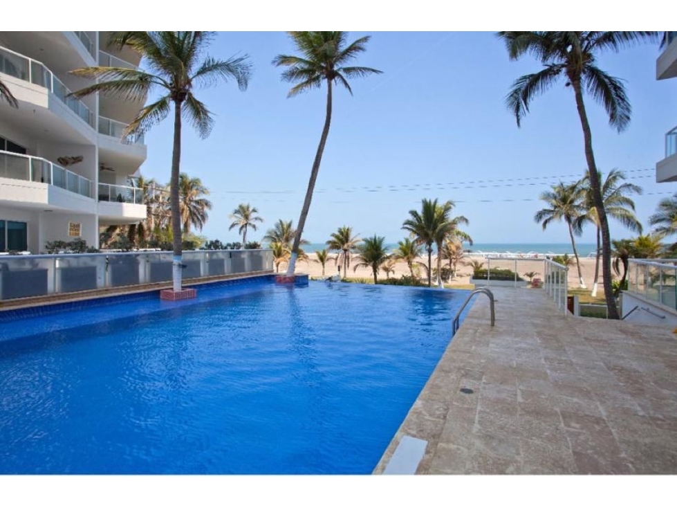 En Cartagena vendo apartamento con salida al mar